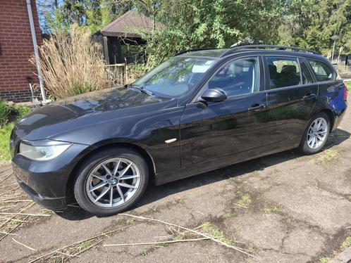 Bmw break 18 D  bj. 2008., Auto's, BMW, Particulier, Overige modellen, ABS, Lichtmetalen velgen, Metaalkleur, Radio, Start-stop-systeem