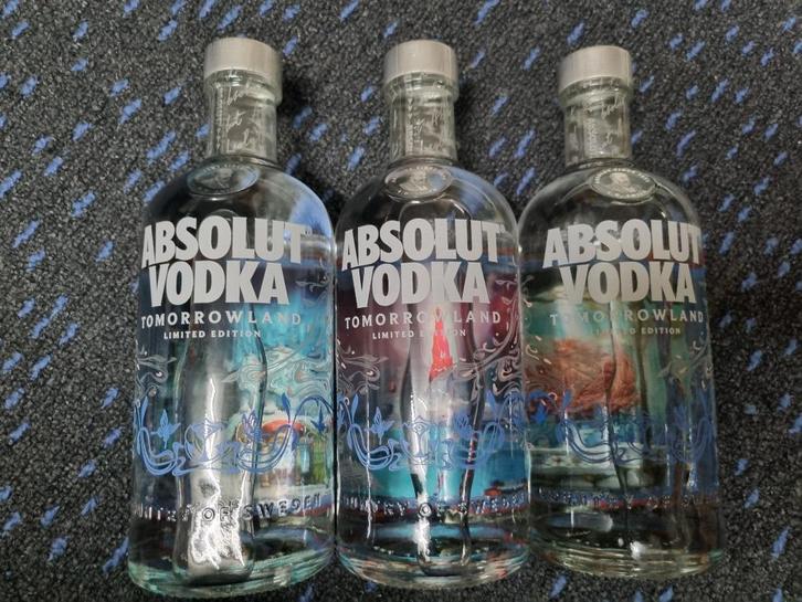 Tomorrowland Absolut vodka set 2025, Collections, Collections Autre, Neuf, Enlèvement ou Envoi