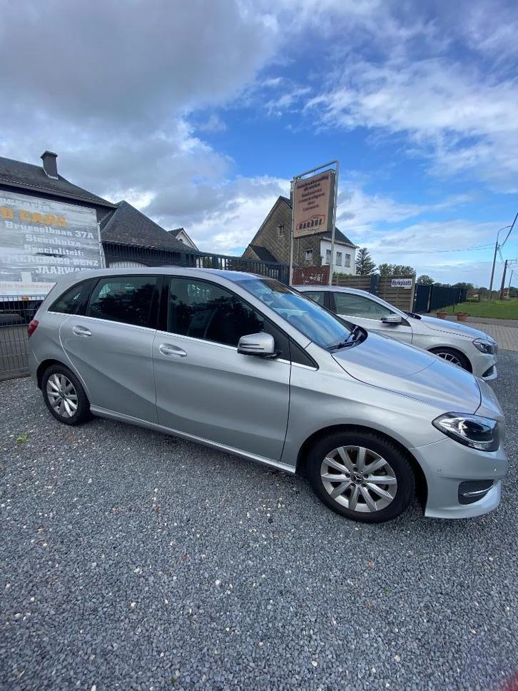 Mercedes B180 , trekhaak,navi,cruisecontrol,automatik, Auto's, Mercedes-Benz, Bedrijf, Te koop, B-Klasse, Airconditioning, Bluetooth