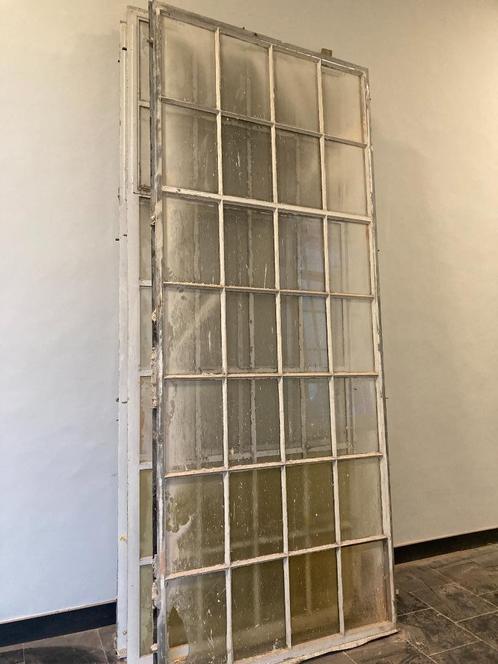 oude gietijzeren raam, Doe-het-zelf en Bouw, Glas en Ramen, Gebruikt, Gevelraam of Ruit, 160 cm of meer, 120 tot 160 cm, Ophalen