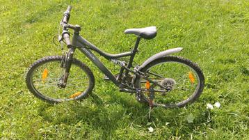 2 kinder crossfietsen maat 24" beschikbaar voor biedingen