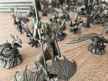 Dragons et créatures fantastiques  beschikbaar voor biedingen
