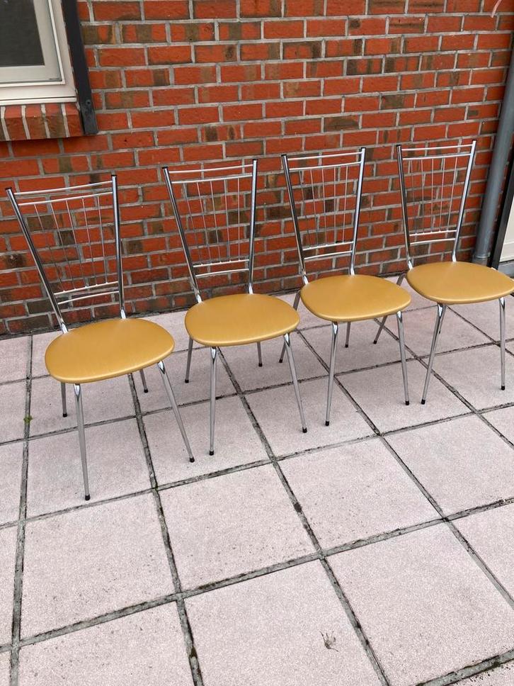 4 vintage keukenstoelen, Huis en Inrichting, Stoelen, Zo goed als nieuw, Ophalen