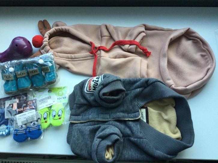 Pakket met 2 hondenjasjes voor de winter. Nieuw, Animaux & Accessoires, Vêtements pour chiens, Neuf, Manteau pour chien, Enlèvement