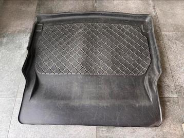 Protection de coffre moulée Mercedes Classe C beschikbaar voor biedingen
