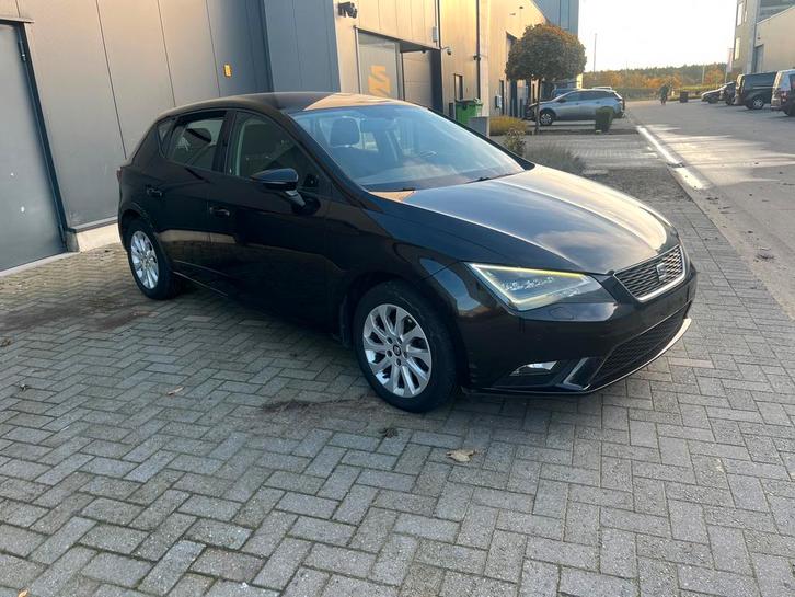 Seat Leon 1.6Tdi 120000km, Auto's, Seat, Particulier, Leon, Diesel, Euro 5, Berline, 5 deurs, Handgeschakeld, Zwart, Zwart, Stof