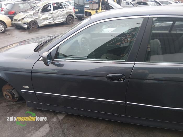 Portier 4Deurs links-voor van een BMW 5-Serie (310), Auto-onderdelen, Carrosserie, Deur, BMW, Gebruikt, 3 maanden garantie