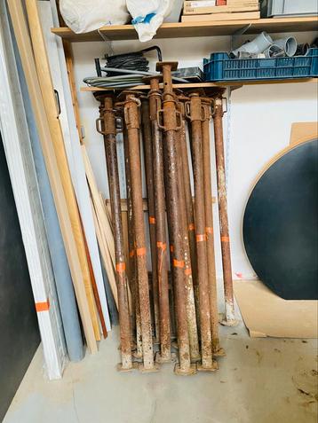 Schorren / bouwstempels / stippen : 20stuks beschikbaar voor biedingen