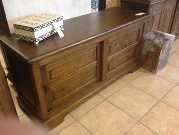 NIEUW TEAKHOUTEN DRESSOIR - TV MEUBEL SCHUIFDEUREN Flamant beschikbaar voor biedingen