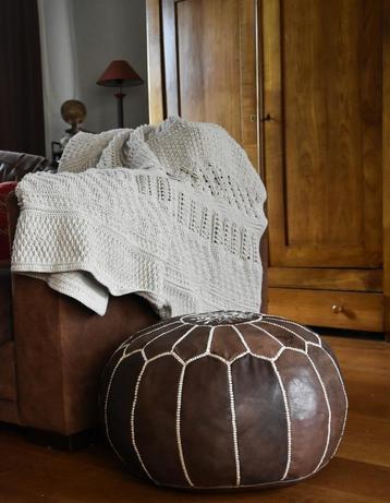 handgemaakte leren poef - stevig gevuld - wood bruin, Verzenden, Nieuw, Leer, 50 tot 75 cm