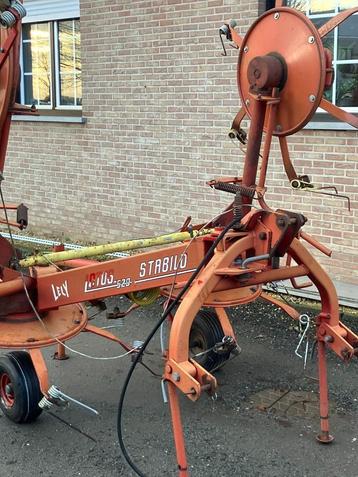 schudder beschikbaar voor biedingen