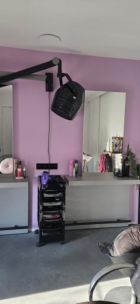 Volledige kappersinrichting voor een startende kapper, Huis en Inrichting, Tafels | Kaptafels, Zo goed als nieuw, 150 tot 200 cm