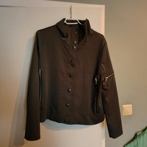 Bruin dames jasje (maat 40), Kleding | Dames, Jasjes, Kostuums en Pakken, Zo goed als nieuw, Jasje, Maat 38/40 (M), Bruin, Ophalen