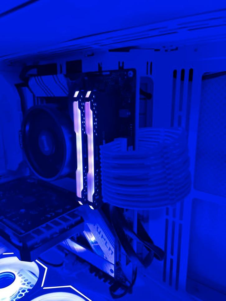 Corsair vengeance rgb pro 2x16gb 32gb 3600mhz, Computers en Software, RAM geheugen, Zo goed als nieuw, 32 GB, DDR4, Ophalen