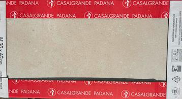 2 soorten tegels 60x60 en 30x 60 beschikbaar voor biedingen