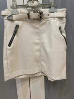 Lekker kort minirokje wit leder Bershka XS, Wit, Zo goed als nieuw, Maat 34 (XS) of kleiner, Boven de knie