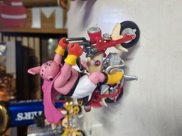 Figuren van Dragonball Majin Boo en Freezer Honda Monkey beschikbaar voor biedingen
