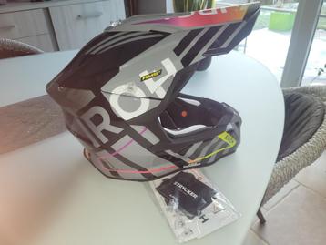Casque Airoh Strycker  beschikbaar voor biedingen