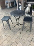 Ijzeren oud tafeltj met  krukjes of apart, Tuin en Terras, Tuintafels, Ophalen, Gebruikt, Vierkant, Metaal