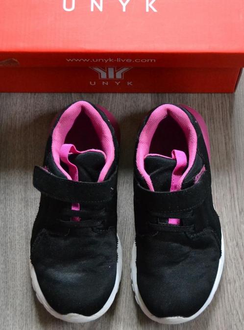 Sportschoenen Unyk maat 33, Kinderen en Baby's, Kinderkleding | Schoenen en Sokken, Gebruikt, Sportschoenen, Meisje, Ophalen of Verzenden