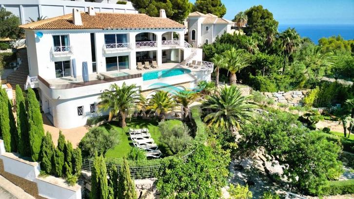 LUXE VILLA MET SPECTACULAIR UITZICHT OVER DE BAAI VAN ALTEA, Immo, Buitenland, Spanje, Woonhuis, Stad