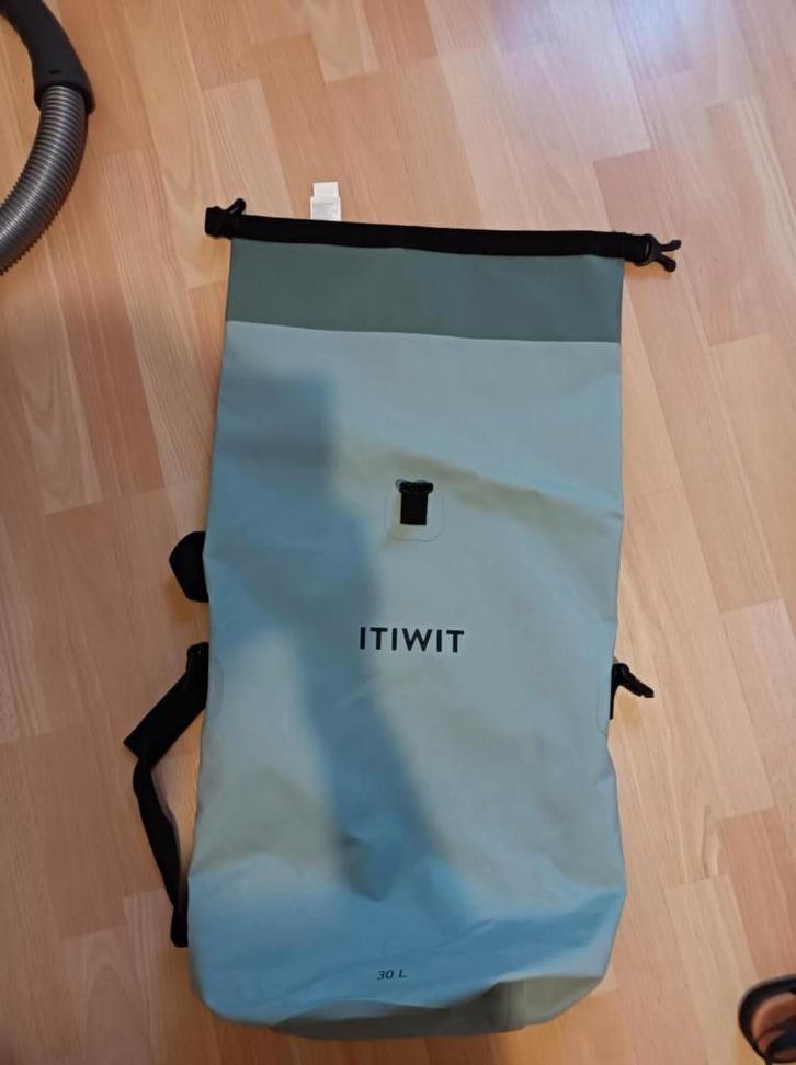 Sac étanche 30L Décathlon, Sports nautiques & Bateaux, Accessoires navigation, Utilisé, Autres types, Enlèvement