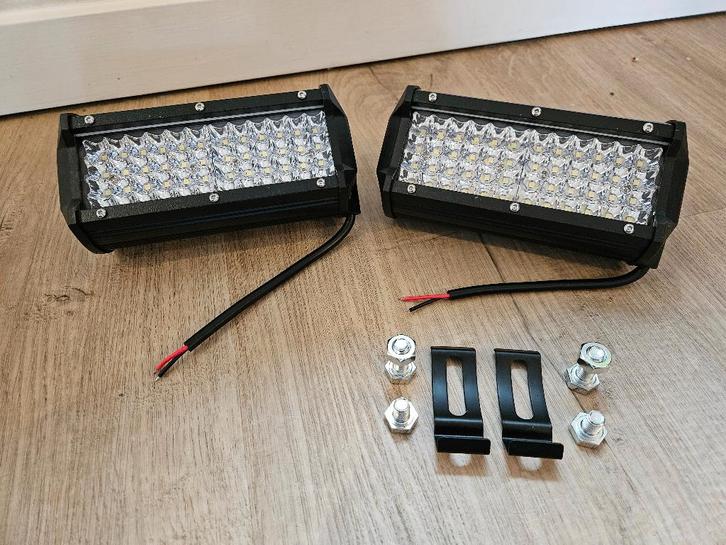 LED bar werklamp licht verstraler mistlamp 144w - 2 st., Auto diversen, Auto-accessoires, Nieuw, Ophalen of Verzenden