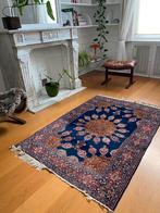 Prachtig handgemaakt oosters wollen vloerkleed, Huis en Inrichting, Ophalen, Gebruikt, Blauw, 150 tot 200 cm