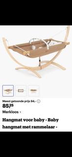 Ergonomische schommelwieg, Ophalen