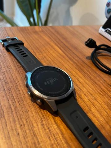 Garmin Fenix 7S in perfecte staat beschikbaar voor biedingen