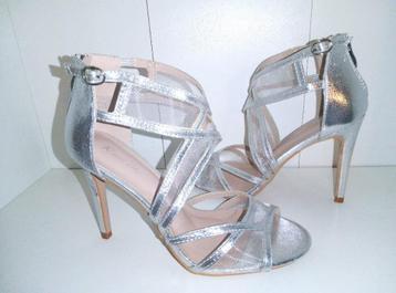 Sandalen/hoge hakken - Zilver - Maat 37 beschikbaar voor biedingen