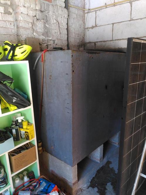 Citerne à mazout métallique 1000L (en rez de chaussée), Doe-het-zelf en Bouw, Verwarming en Radiatoren, Gebruikt, Ophalen