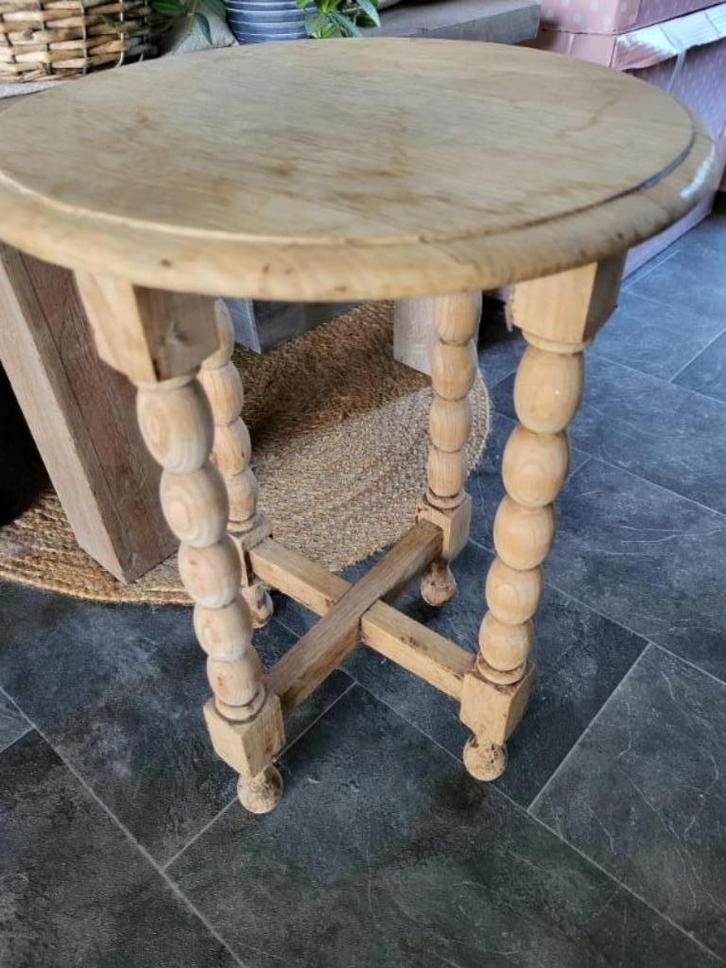 Antieke massieve bijzettafel met barley twist poten., Antiek en Kunst, Antiek | Meubels | Tafels, Ophalen