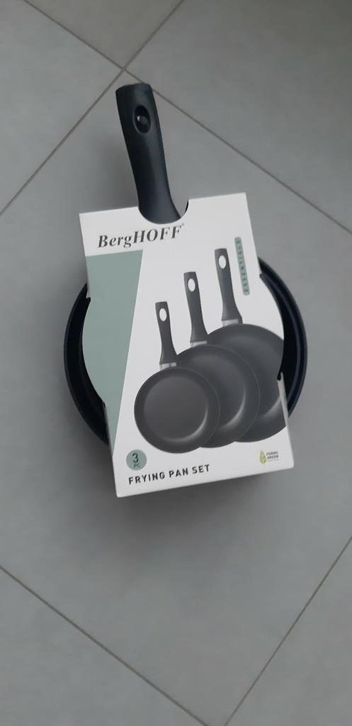 BergHOFF 3-delige pannenset NIEUW, Huis en Inrichting, Keuken | Potten en Pannen, Nieuw, Pannenset, Ophalen