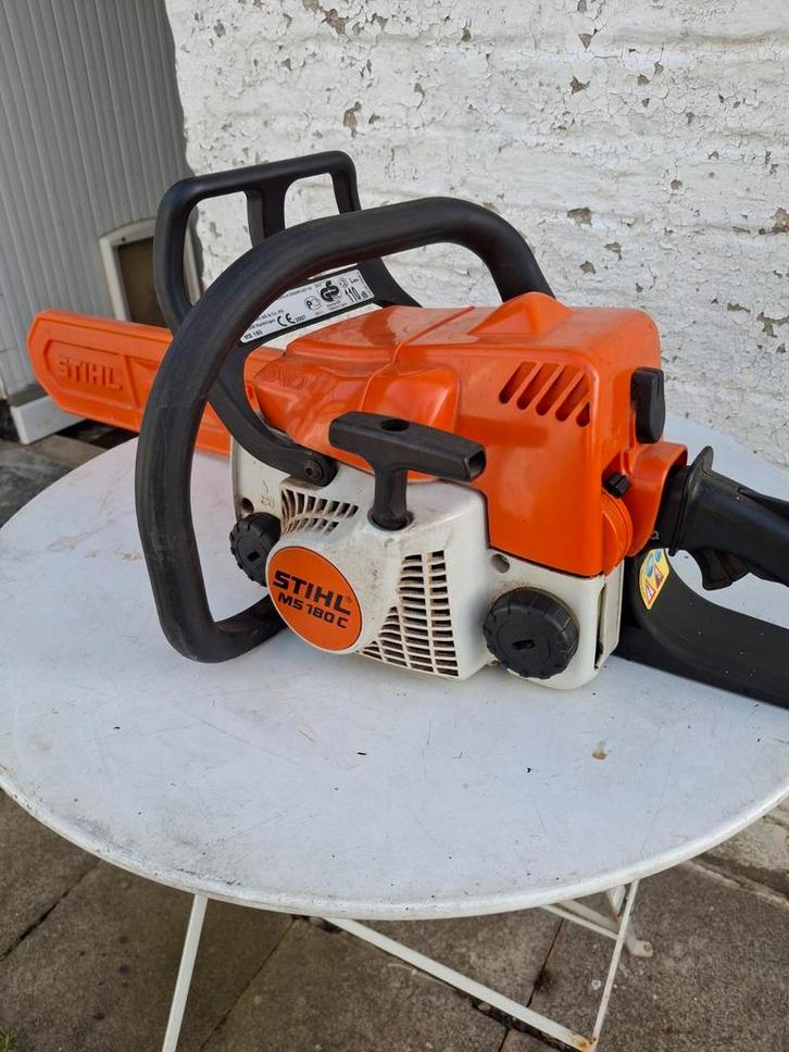 Tronçonneuse STIHL MS 180 C, Jardin & Terrasse, Outils à main, Enlèvement