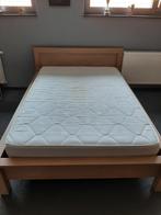 2-persoons bed met matras + lattenbodem, Gebruikt, 140 cm, Hout, Ophalen