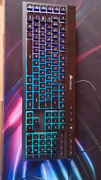 Vend clavier de marque Corsair Modèle K55, Ophalen, Azerty, Zo goed als nieuw, Bedraad