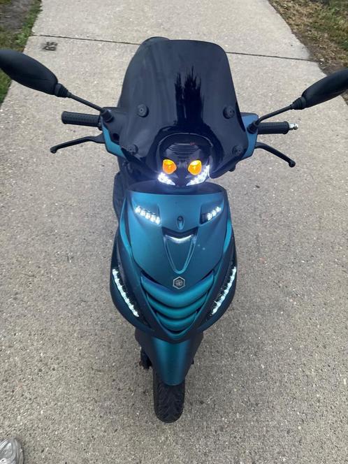 Piaggio Zip 2takt 70cc bj 2010 met maar 53xxkm, Fietsen en Brommers, Scooters | Piaggio, Zo goed als nieuw, Zip, Ophalen