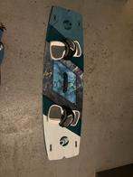 Kitesurf Xcal Wood 138x42 met HFT Supermodel 12, Sports nautiques & Bateaux, Kitesurf, Enlèvement ou Envoi, Comme neuf