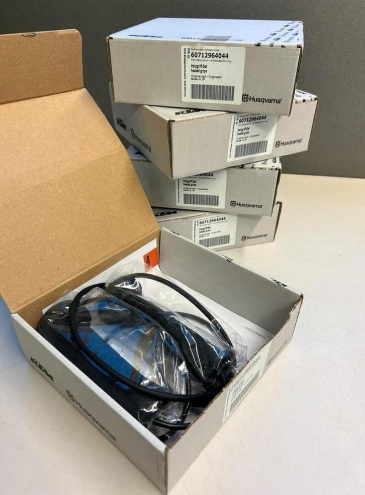 KTM Superduke 1290/1390 et autres poignées chauffantes, Motos, Accessoires | Autre, Comme neuf, Enlèvement ou Envoi