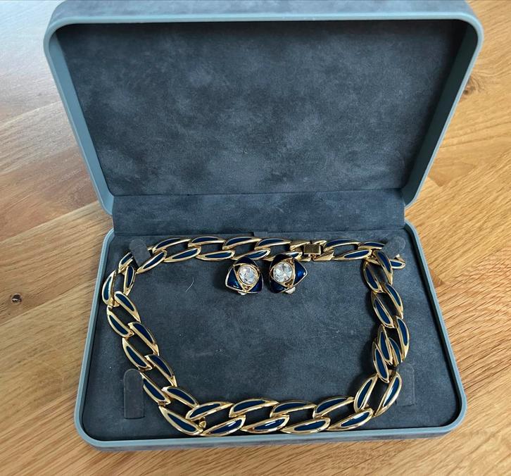 Parure + coffret neufs, Bijoux, Sacs & Beauté, Colliers, Neuf, Or, Enlèvement ou Envoi