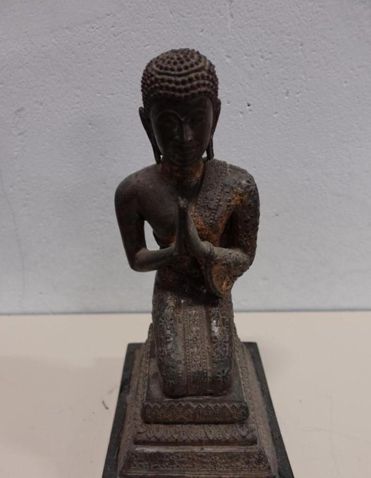 Thaise bronzen monnik in gebed 20e eeuw  (hoogte 30,5 cm), Antiek en Kunst, Antiek | Brons en Koper, Brons, Ophalen of Verzenden