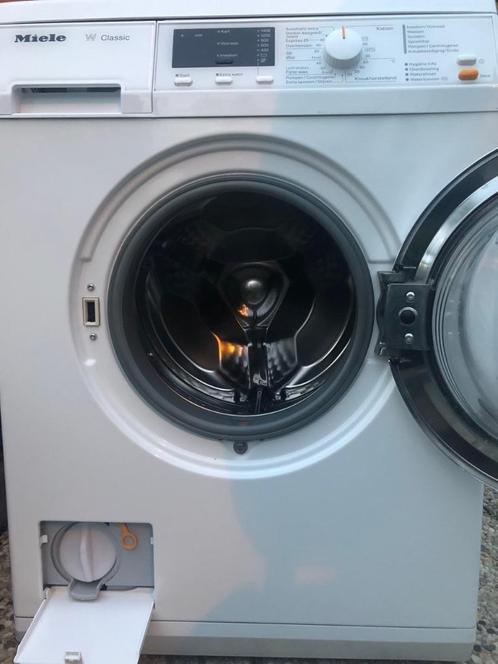 Miele W1WDA210 - Geleverd &  geplaatst + was.+garantie  340€, Elektronische apparatuur, Wasmachines, Zo goed als nieuw, Voorlader