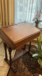 Massief houten lessenaar, Ophalen