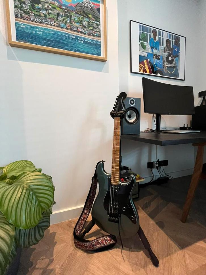 Squier Contemporary Stratocaster HH FR + NUX Mighty 8BT MKII, Muziek en Instrumenten, Snaarinstrumenten | Gitaren | Elektrisch