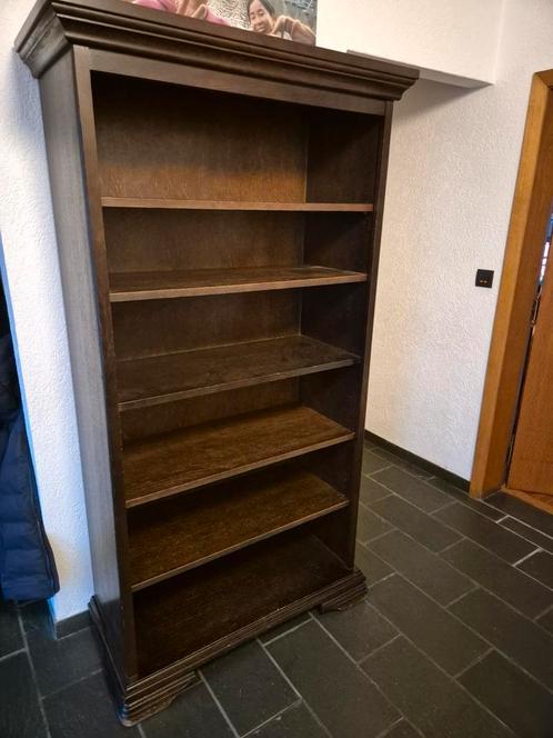 Stevige houten boekenkast, Huis en Inrichting, Kasten | Boekenkasten, Zo goed als nieuw, Ophalen