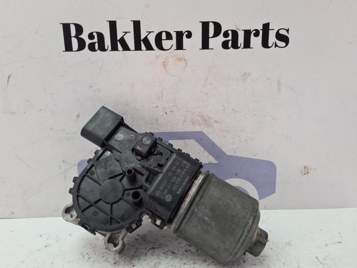 Moteur essuie-glace avant d'un Volkswagen Polo, Autos : Pièces & Accessoires, Vitres & Accessoires, Volkswagen, Utilisé, 3 mois de garantie