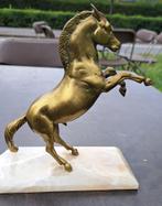 paarden sculptuur/standbeeld/beeldje vintage, Antiquités & Art, Art | Sculptures & Bois, Enlèvement ou Envoi