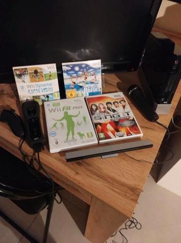 Nintendo Wii + Microphone + Balance Board + Weight vest beschikbaar voor biedingen