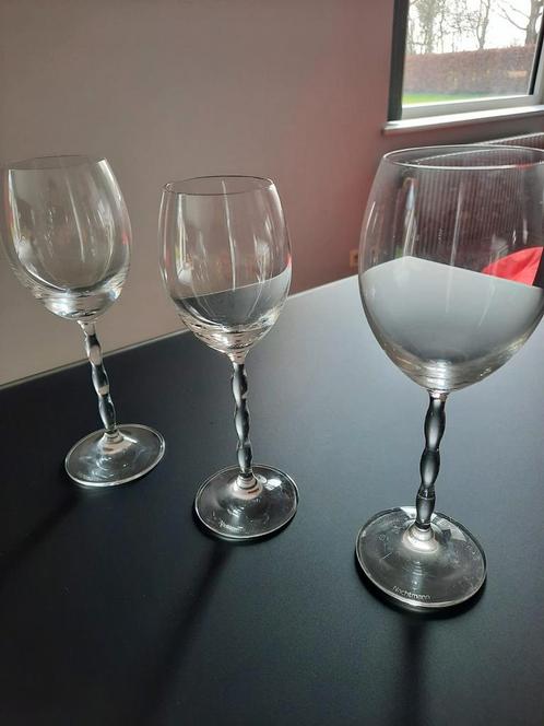 18 verres en cristal de la marque Allemande Nachtmann., Collections, Verres & Petits Verres, Utilisé, Enlèvement
